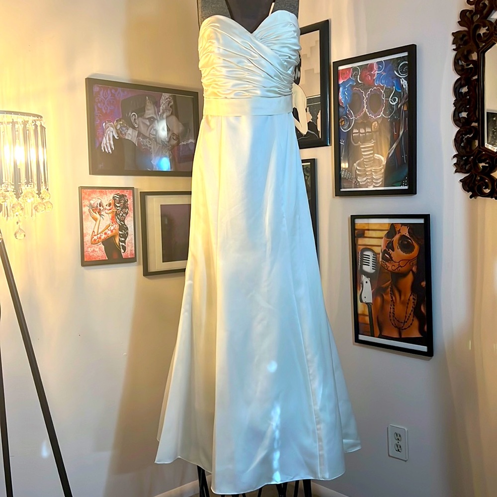 Jordan Ivory Satin Wedding Gown